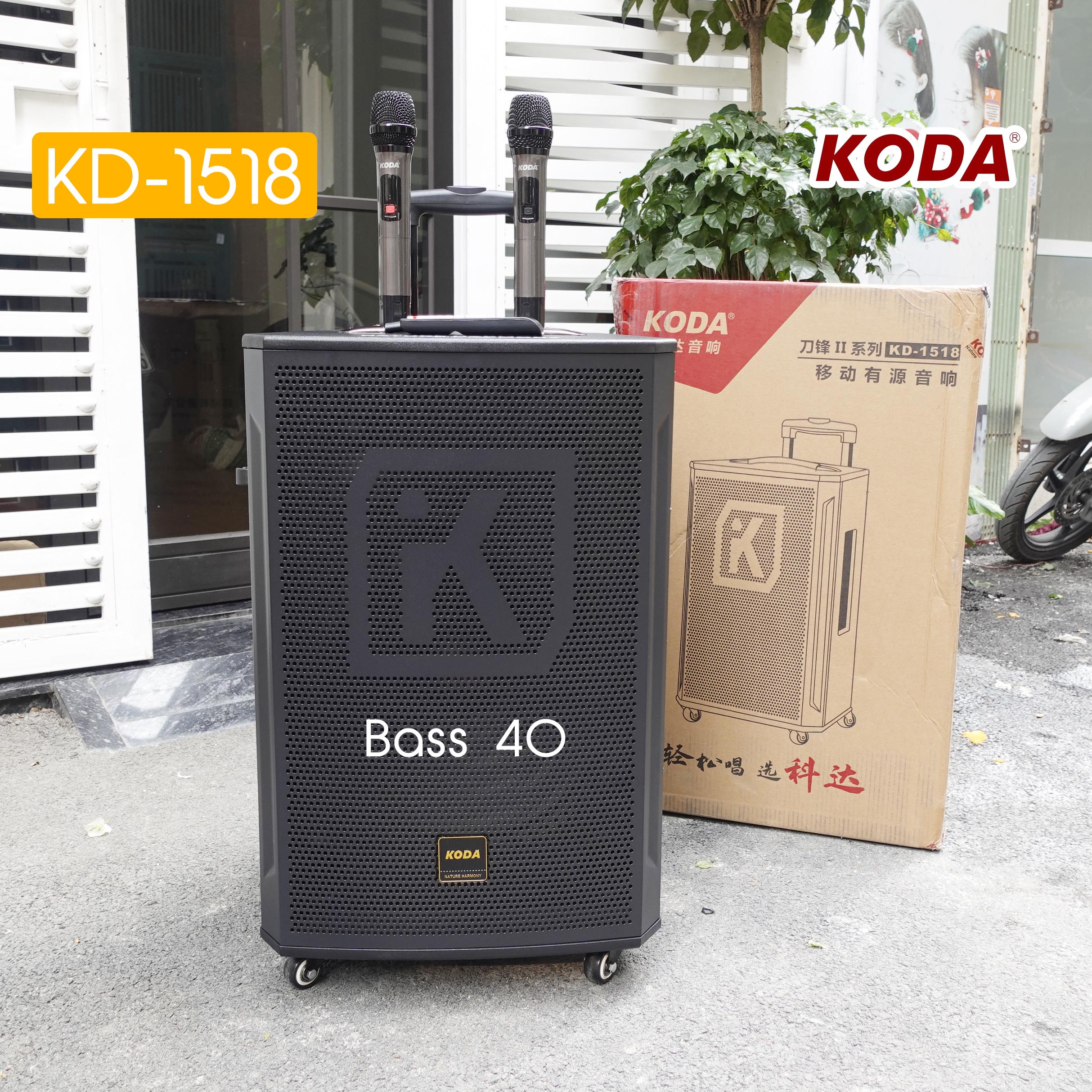 Loa kéo bass 40 KODA KD1518, loa 3 đường, công suất max 400w, 2 Micro không dây sóng UHF